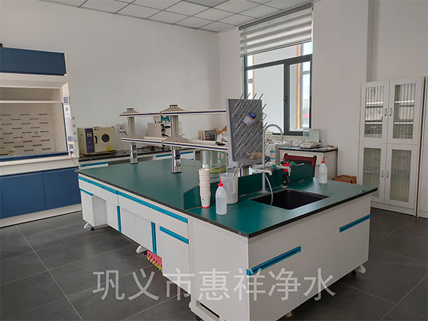 �x�͌����